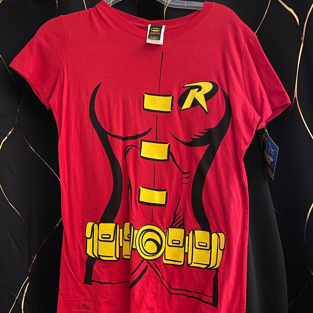 Halloween costume (shirt and cape)